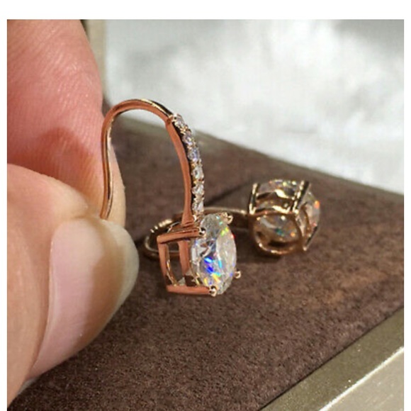 NEW 18k gold plated diamond earrings - Picture 6 of 6